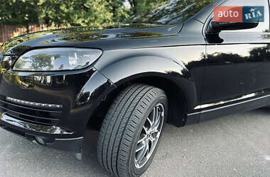 Внедорожник / Кроссовер Audi Q7 2009 в 