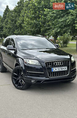 Позашляховик / Кросовер Audi Q7 2012 в 