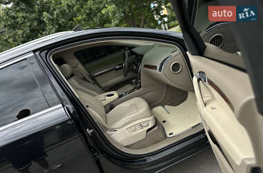 Позашляховик / Кросовер Audi Q7 2012 в 