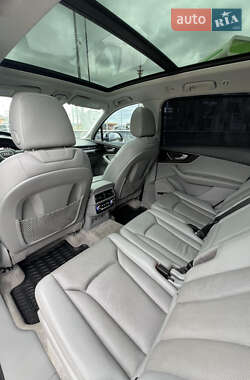 Внедорожник / Кроссовер Audi Q7 2019 в 