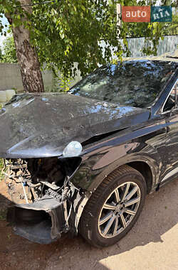 Внедорожник / Кроссовер Audi Q7 2017 в 