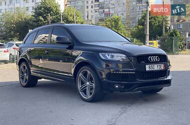 Позашляховик / Кросовер Audi Q7 2014 в Чернівцях