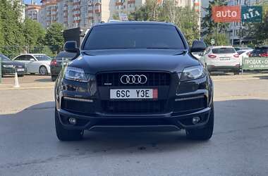 Внедорожник / Кроссовер Audi Q7 2014 в 