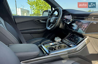 Внедорожник / Кроссовер Audi Q7 2021 в 