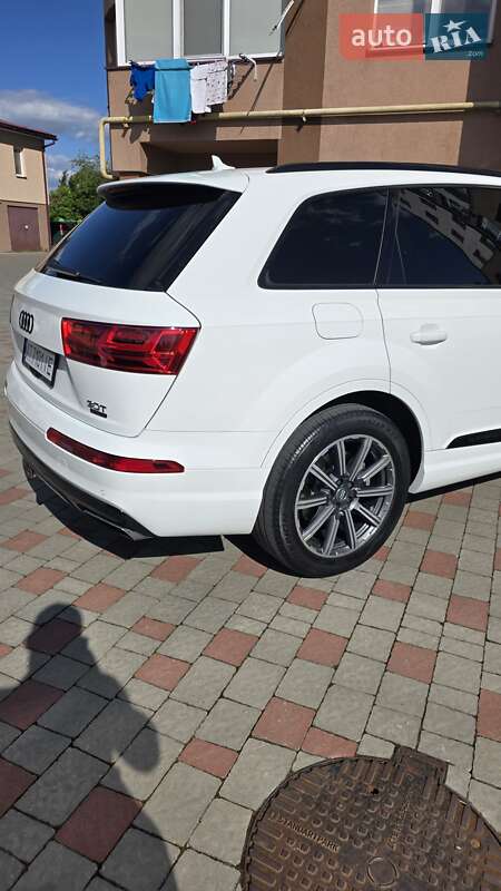 Внедорожник / Кроссовер Audi Q7 2016 в Ивано-Франковске