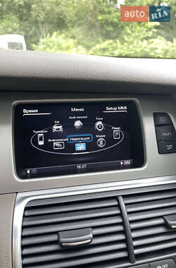 Позашляховик / Кросовер Audi Q7 2013 в 