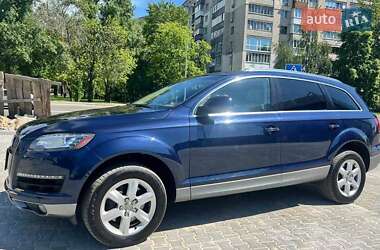 Позашляховик / Кросовер Audi Q7 2013 в 
