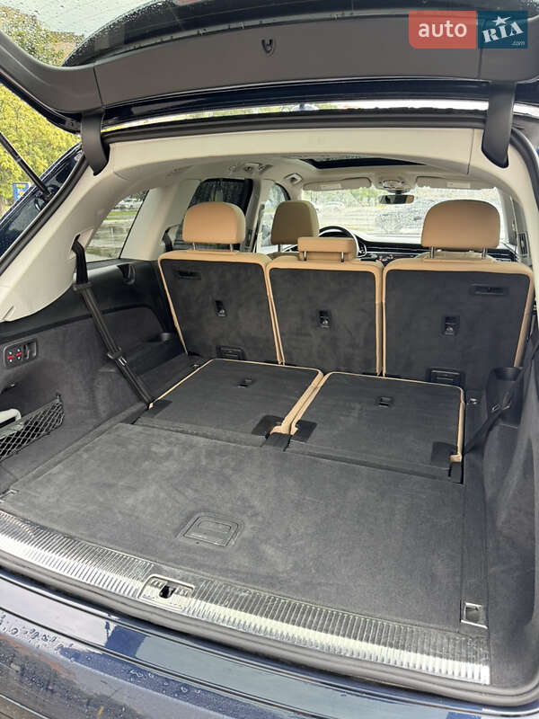 Позашляховик / Кросовер Audi Q7 2023 в Києві