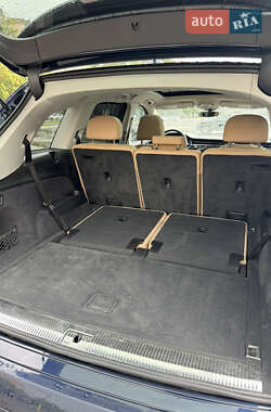 Внедорожник / Кроссовер Audi Q7 2023 в 
