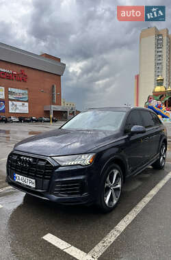 Внедорожник / Кроссовер Audi Q7 2023 в 