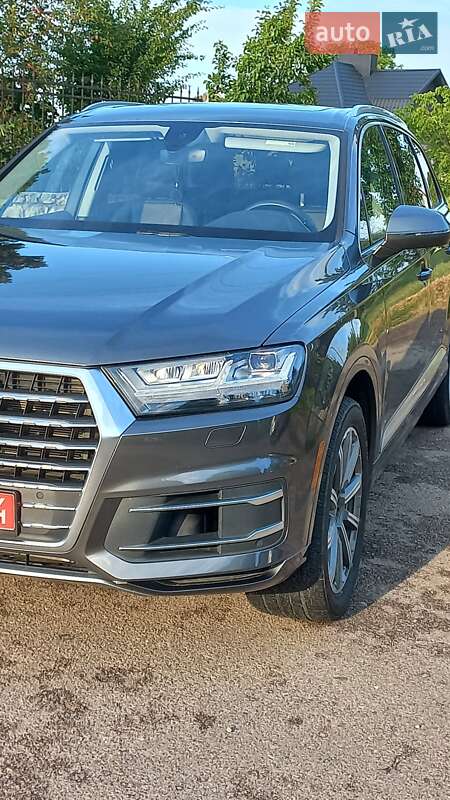 Внедорожник / Кроссовер Audi Q7 2018 в Збараже