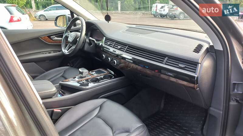 Внедорожник / Кроссовер Audi Q7 2018 в Збараже