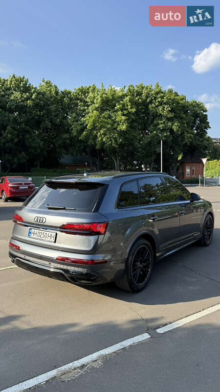 Внедорожник / Кроссовер Audi Q7 2023 в Одессе