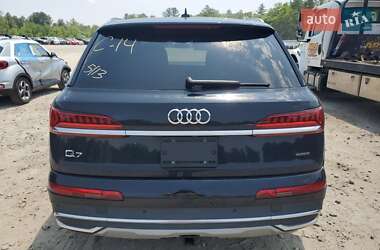 Позашляховик / Кросовер Audi Q7 2020 в 