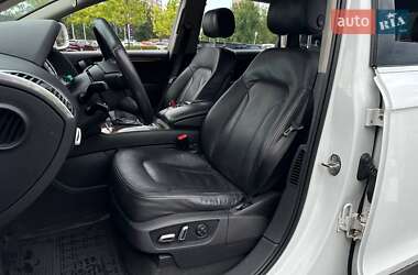 Позашляховик / Кросовер Audi Q7 2013 в 