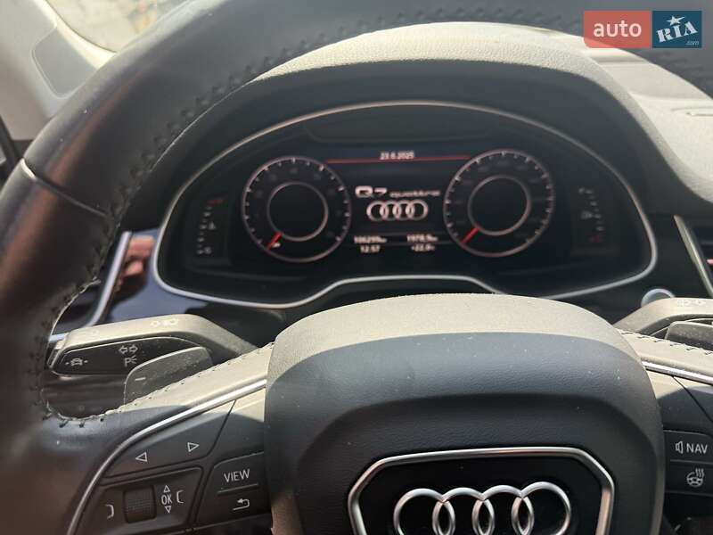 Позашляховик / Кросовер Audi Q7 2017 в Львові