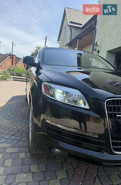 Позашляховик / Кросовер Audi Q7 2006 в 