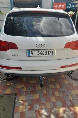 Позашляховик / Кросовер Audi Q7 2015 в 