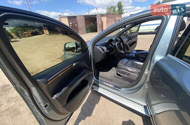 Позашляховик / Кросовер Audi Q7 2006 в 