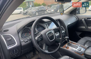 Позашляховик / Кросовер Audi Q7 2006 в 