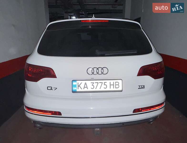Внедорожник / Кроссовер Audi Q7 2010 в Киеве