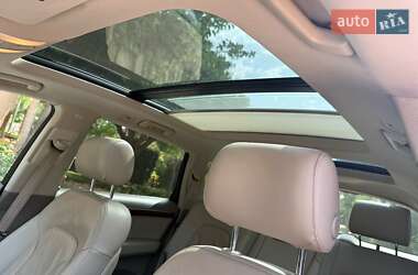 Внедорожник / Кроссовер Audi Q7 2010 в 