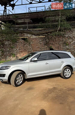 Позашляховик / Кросовер Audi Q7 2014 в 