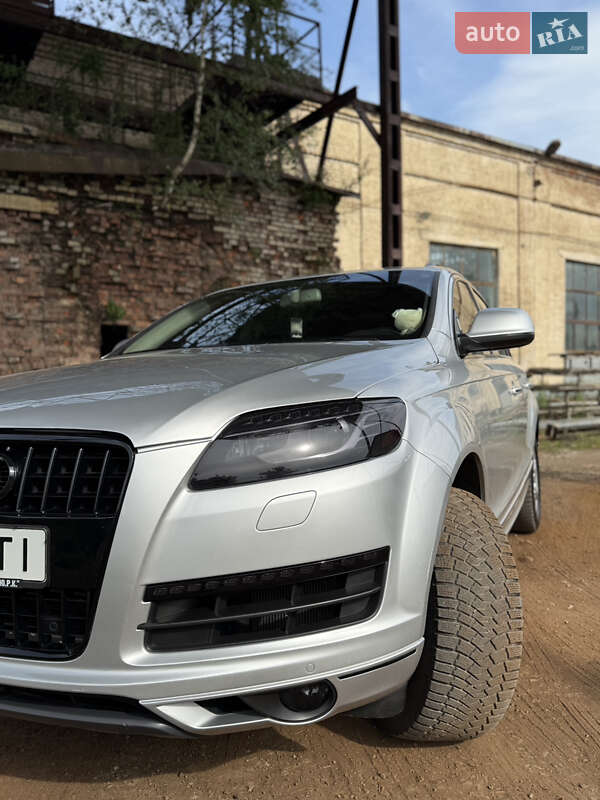 Внедорожник / Кроссовер Audi Q7 2014 в Львове