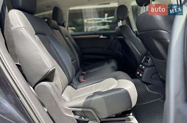 Внедорожник / Кроссовер Audi Q7 2014 в 