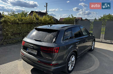 Внедорожник / Кроссовер Audi Q7 2018 в 