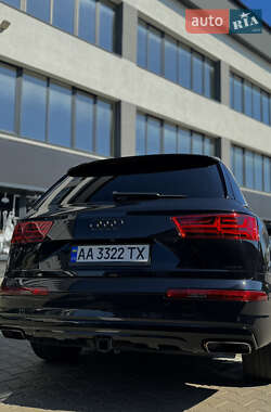 Внедорожник / Кроссовер Audi Q7 2019 в 