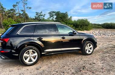 Внедорожник / Кроссовер Audi Q7 2020 в 