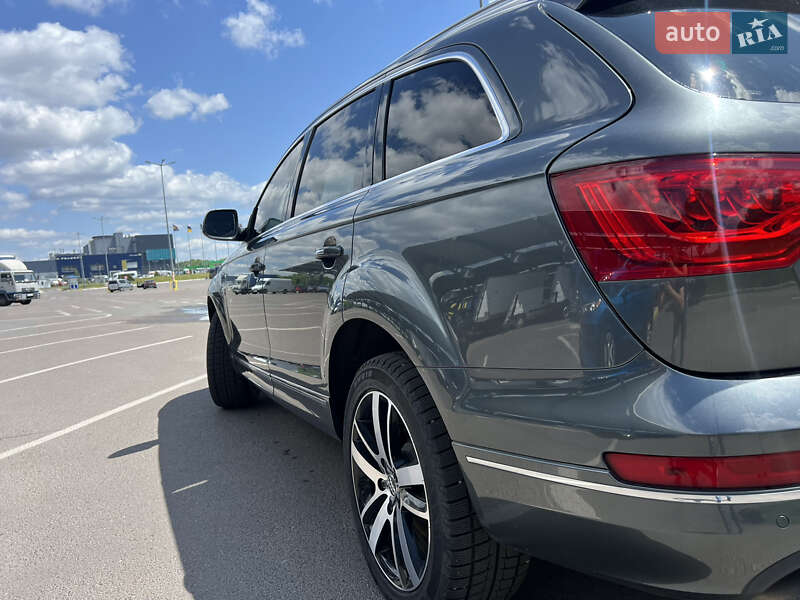 Внедорожник / Кроссовер Audi Q7 2015 в Львове
