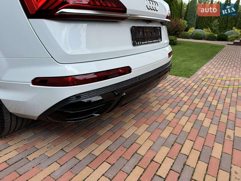 Внедорожник / Кроссовер Audi Q7 2020 в Киеве