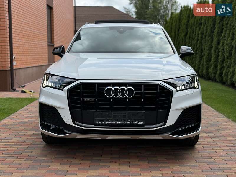 Внедорожник / Кроссовер Audi Q7 2020 в Киеве