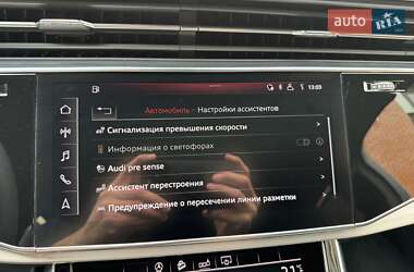 Внедорожник / Кроссовер Audi Q7 2020 в 