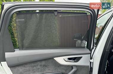 Внедорожник / Кроссовер Audi Q7 2020 в 