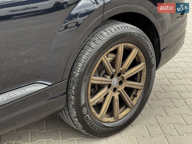 Внедорожник / Кроссовер Audi Q7 2016 в Львове