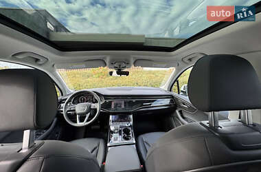 Внедорожник / Кроссовер Audi Q7 2022 в 