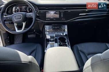 Внедорожник / Кроссовер Audi Q7 2022 в 