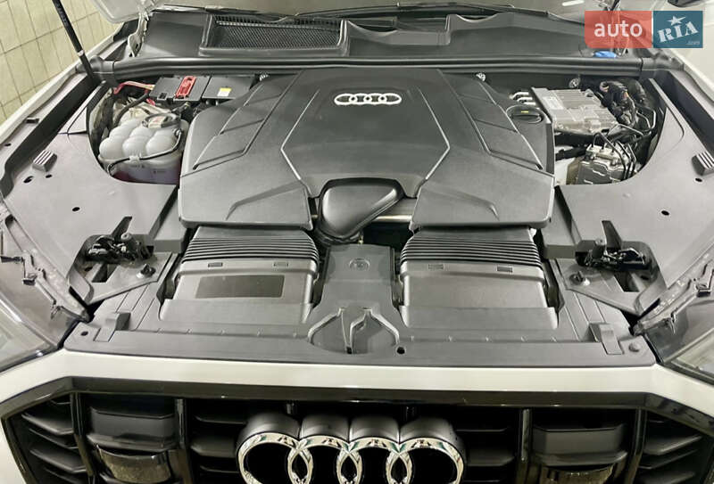 Позашляховик / Кросовер Audi Q7 2022 в Києві