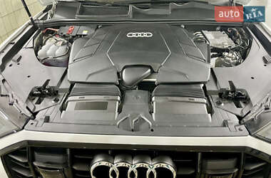 Внедорожник / Кроссовер Audi Q7 2022 в 
