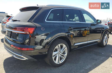 Внедорожник / Кроссовер Audi Q7 2020 в 