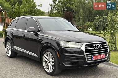 Внедорожник / Кроссовер Audi Q7 2017 в 