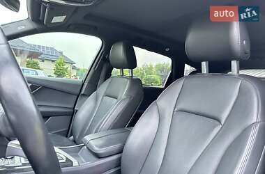 Внедорожник / Кроссовер Audi Q7 2017 в 