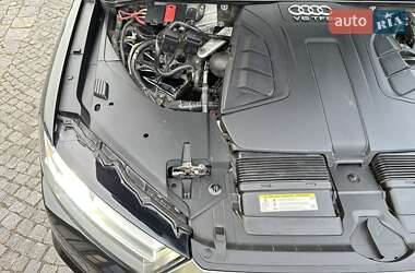 Внедорожник / Кроссовер Audi Q7 2017 в 