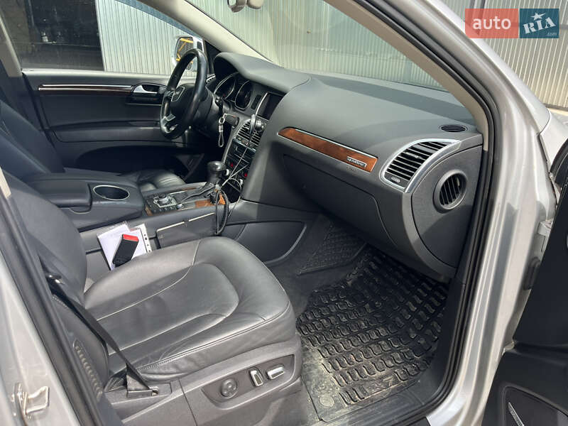 Внедорожник / Кроссовер Audi Q7 2013 в Боярке