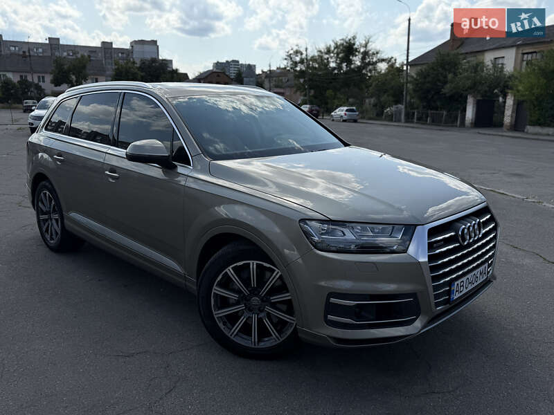 Внедорожник / Кроссовер Audi Q7 2016 в Виннице