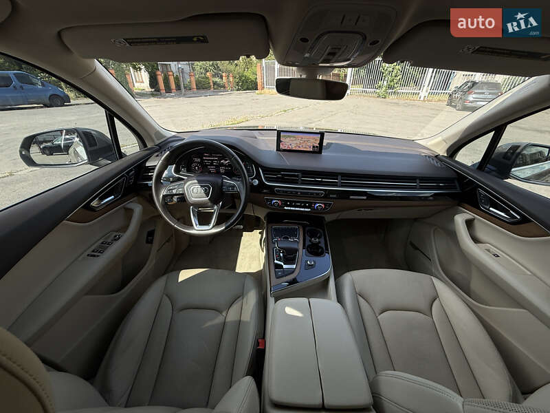 Внедорожник / Кроссовер Audi Q7 2016 в Виннице
