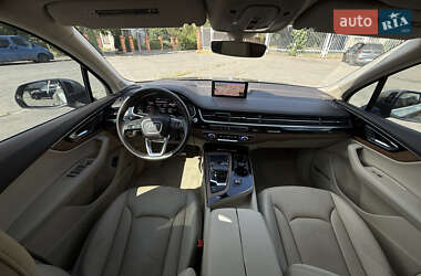 Позашляховик / Кросовер Audi Q7 2016 в 